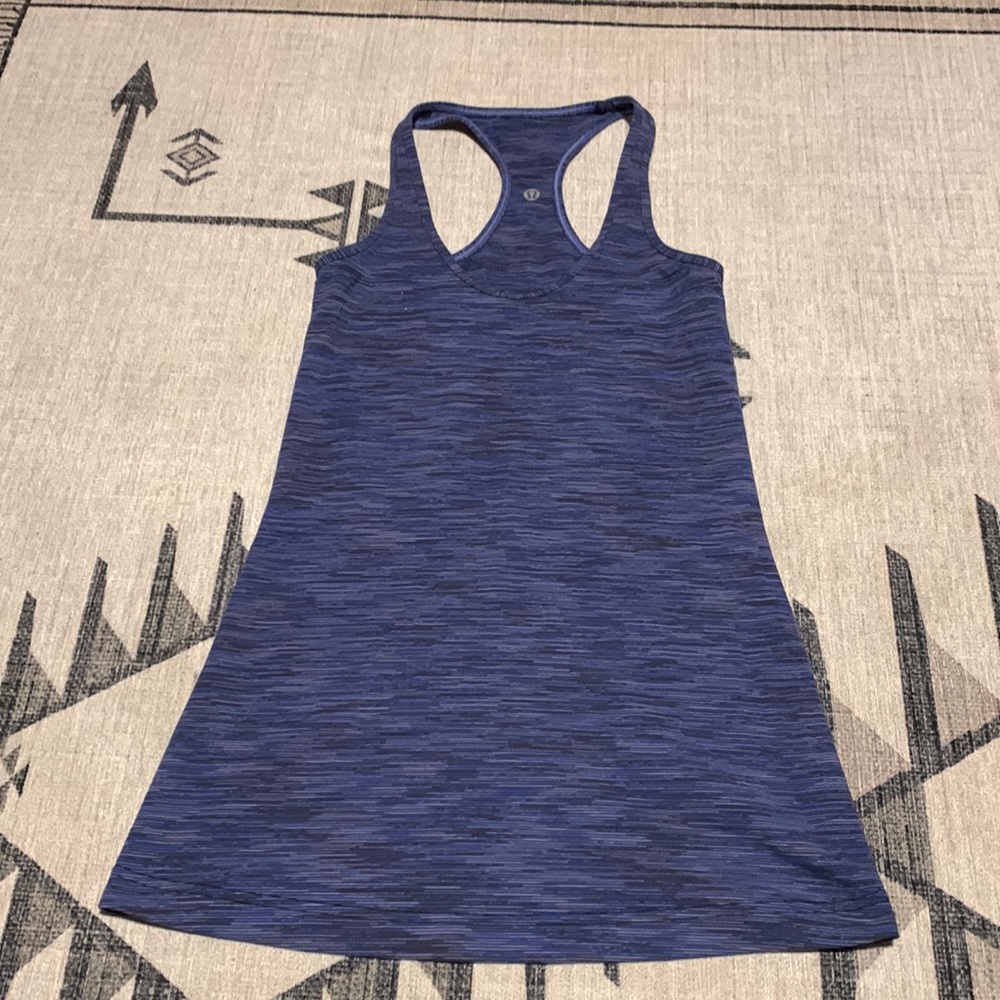 Lululemon tank